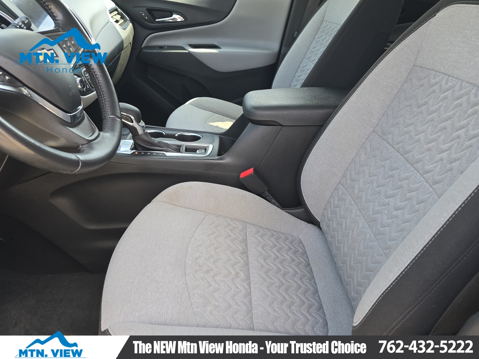 Vehicle image 10 of 33