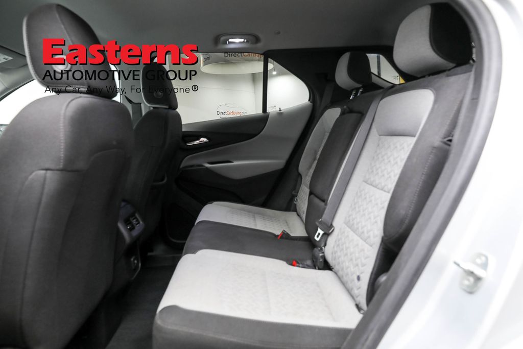 Vehicle image 50 of 61