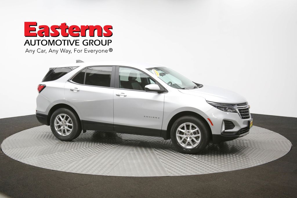Vehicle image 10 of 61