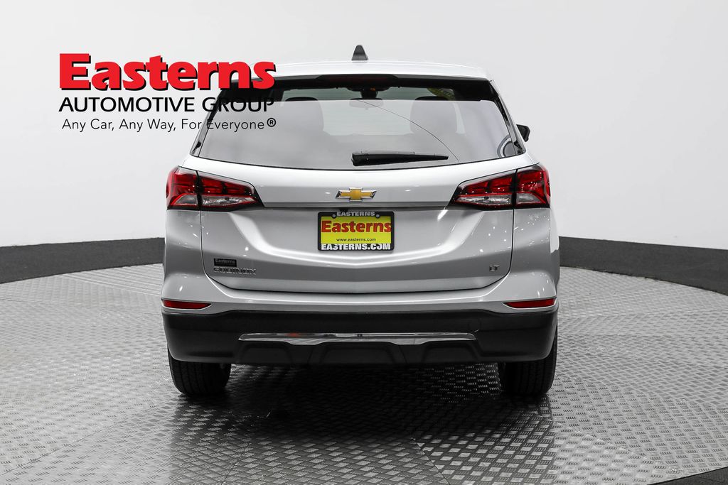 Vehicle image 27 of 61