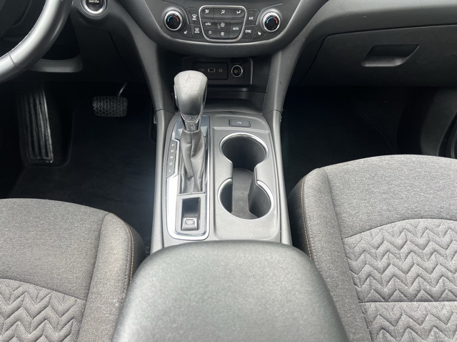Vehicle image 27 of 28