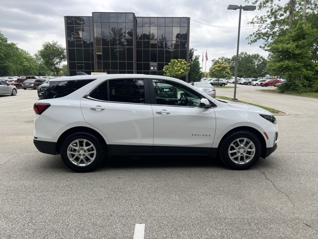 Vehicle image 4 of 28