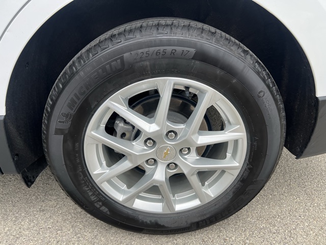 Vehicle image 20 of 28
