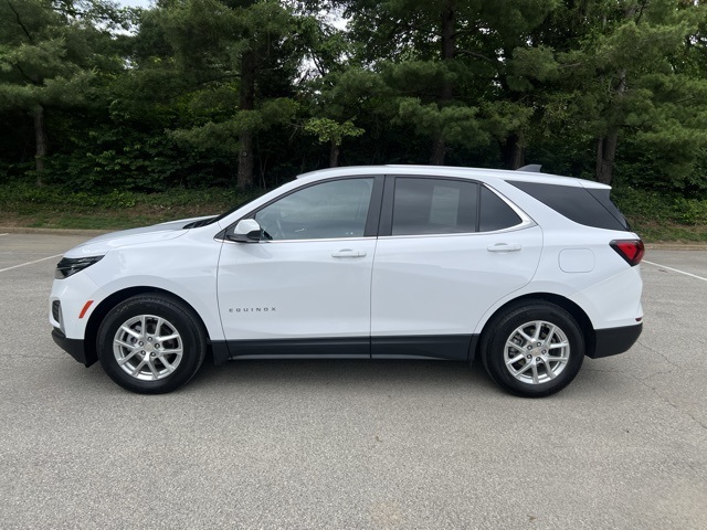 Vehicle image 8 of 28