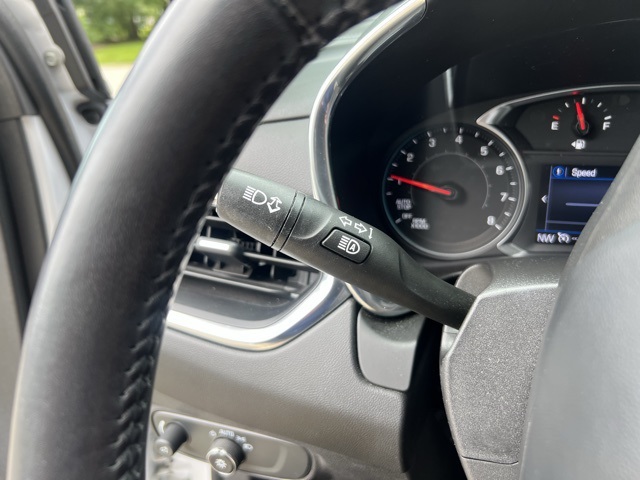 Vehicle image 12 of 28
