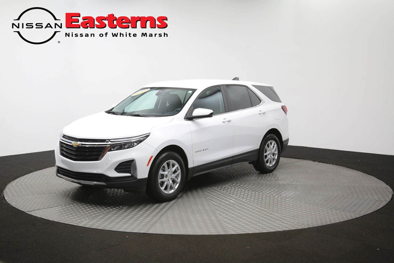 2022 Chevrolet Equinox LT Image 3 of 63