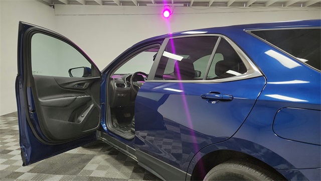 Vehicle image 18 of 26