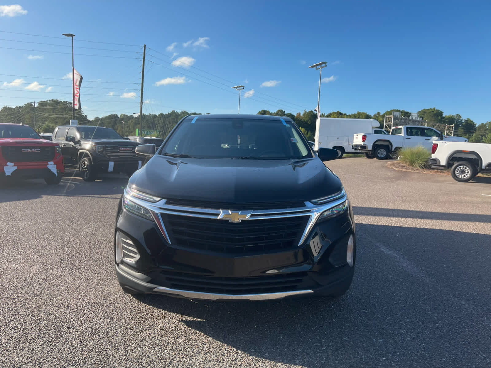 2022 Chevrolet Equinox LT Image 3 of 17