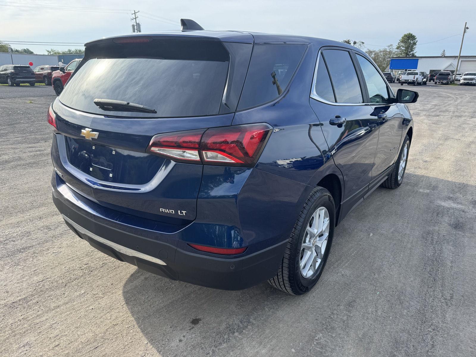 Vehicle image 5 of 22