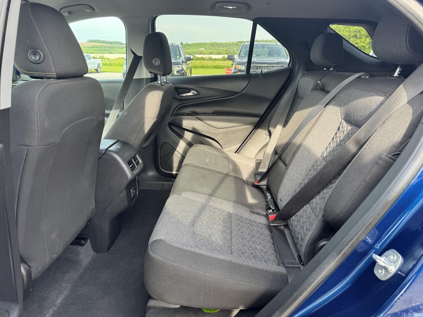 Vehicle image 20 of 22