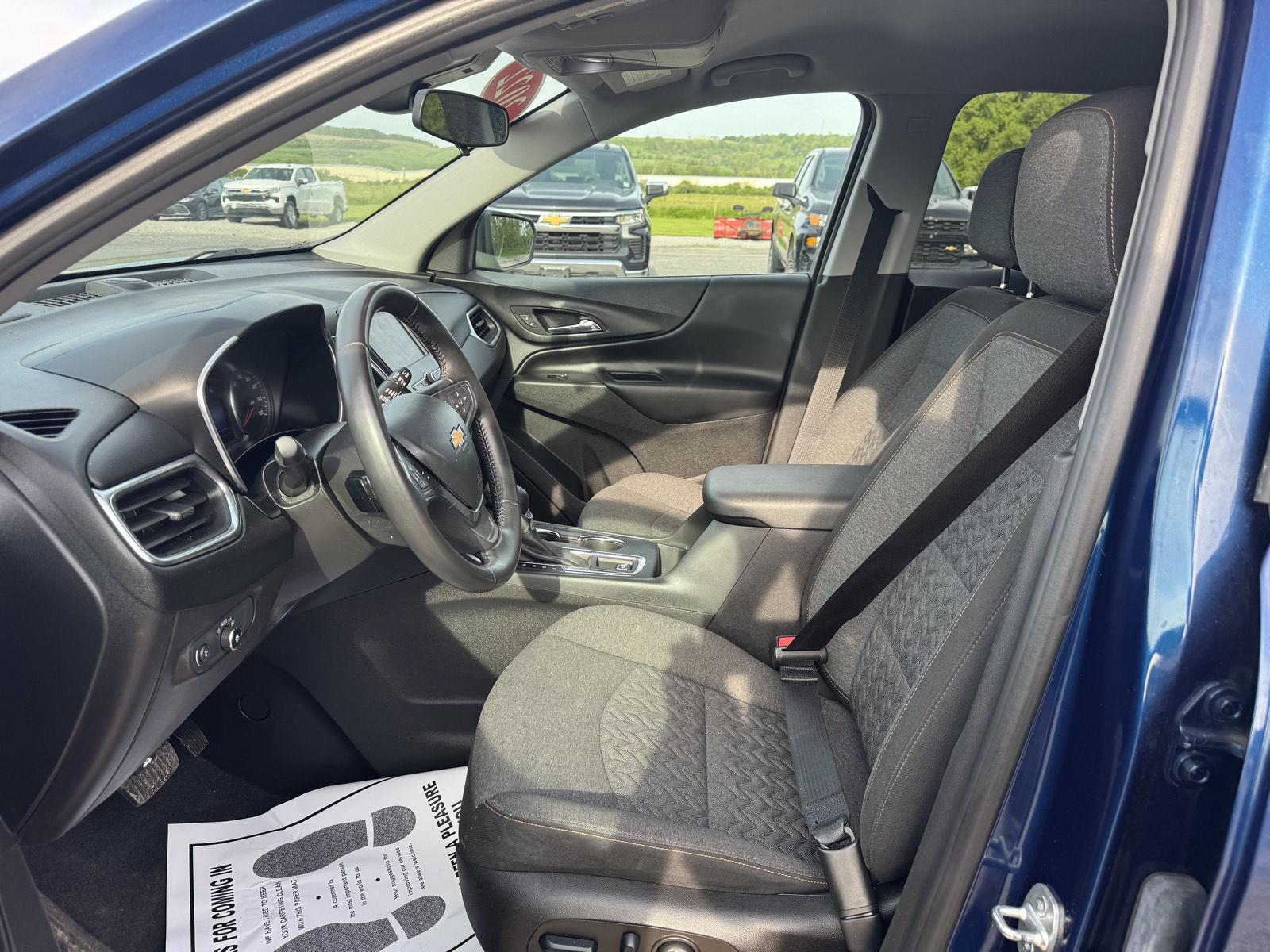 Vehicle image 12 of 22