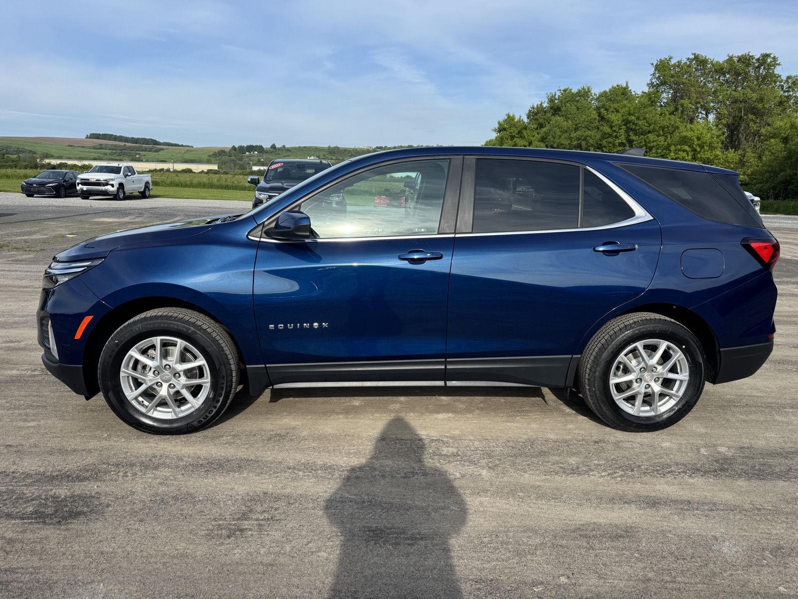 Vehicle image 8 of 22