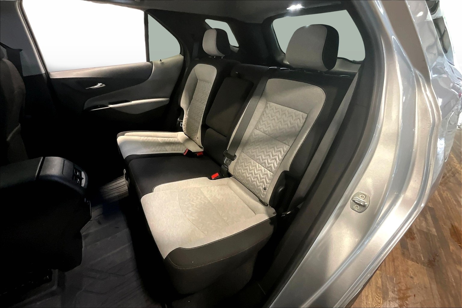 Vehicle image 11 of 30