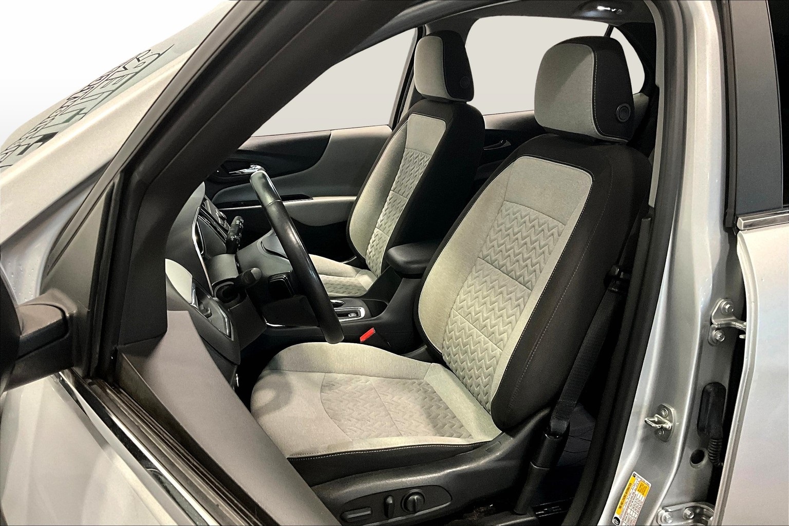 Vehicle image 12 of 30