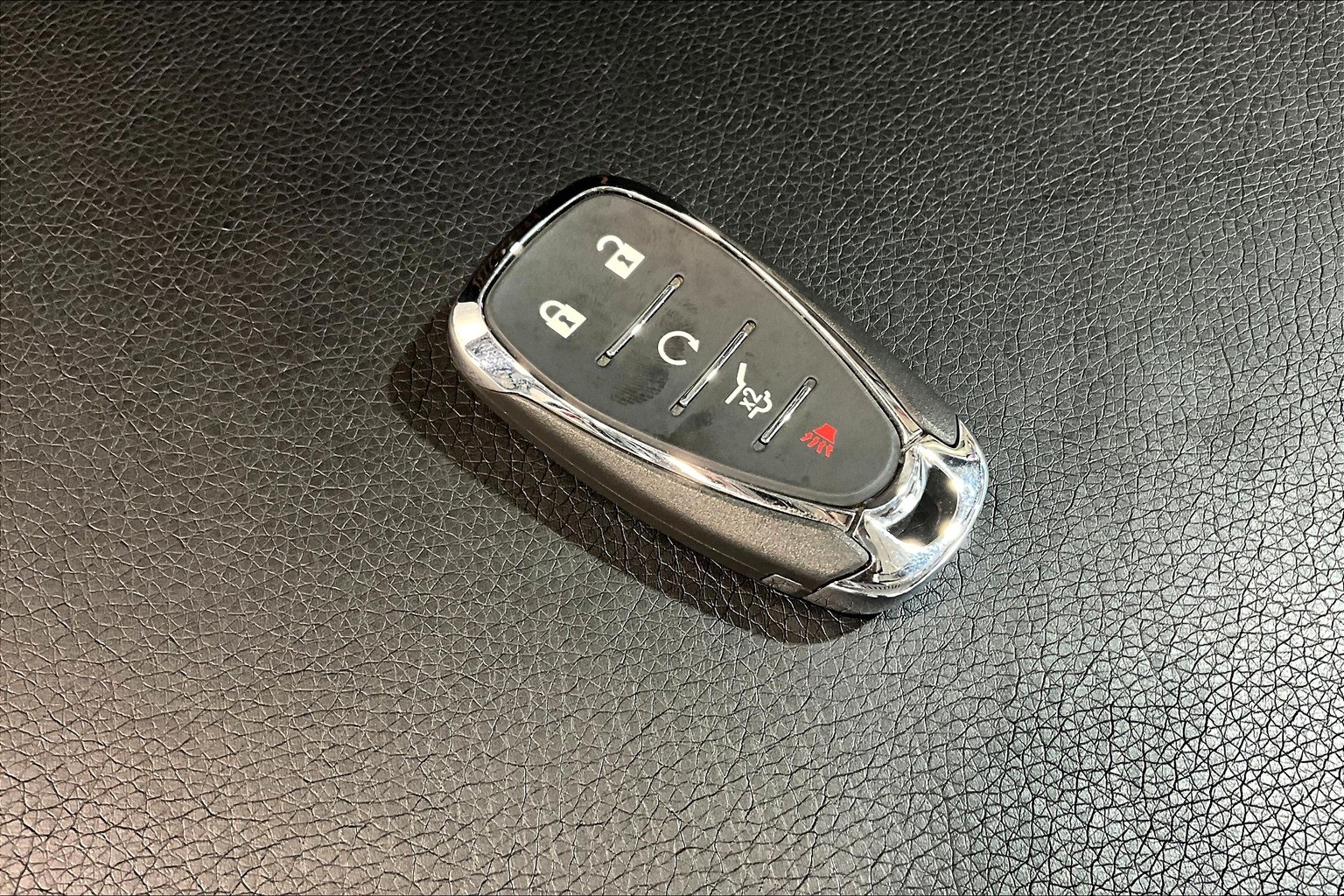Vehicle image 24 of 30