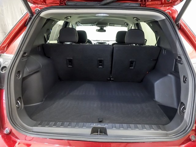 Vehicle image 25 of 31