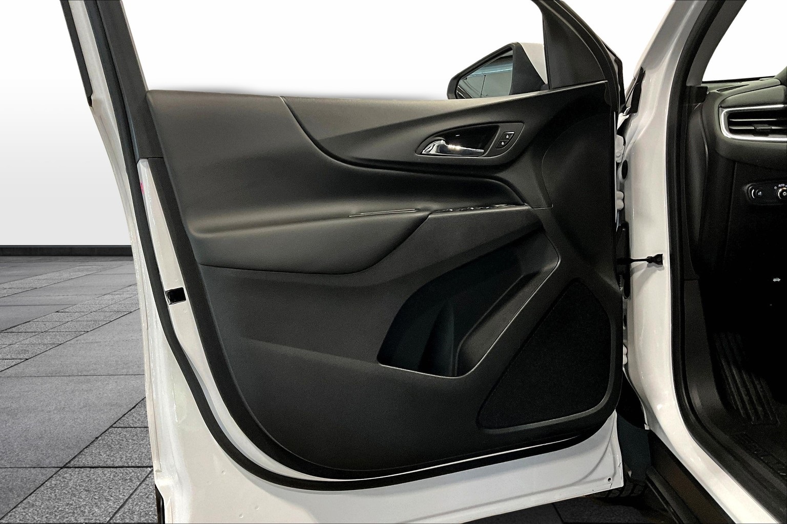 Vehicle image 20 of 29