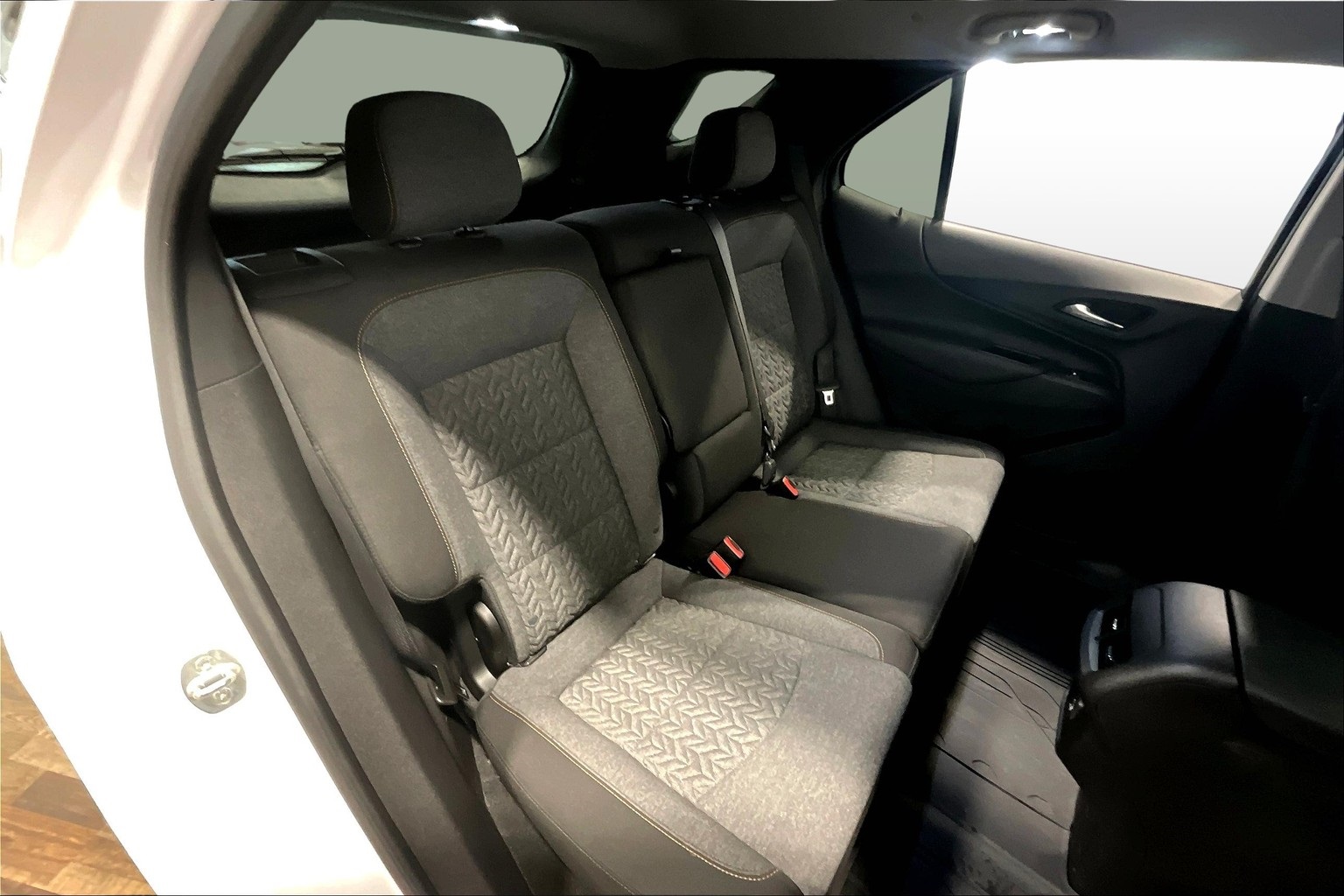 Vehicle image 24 of 29