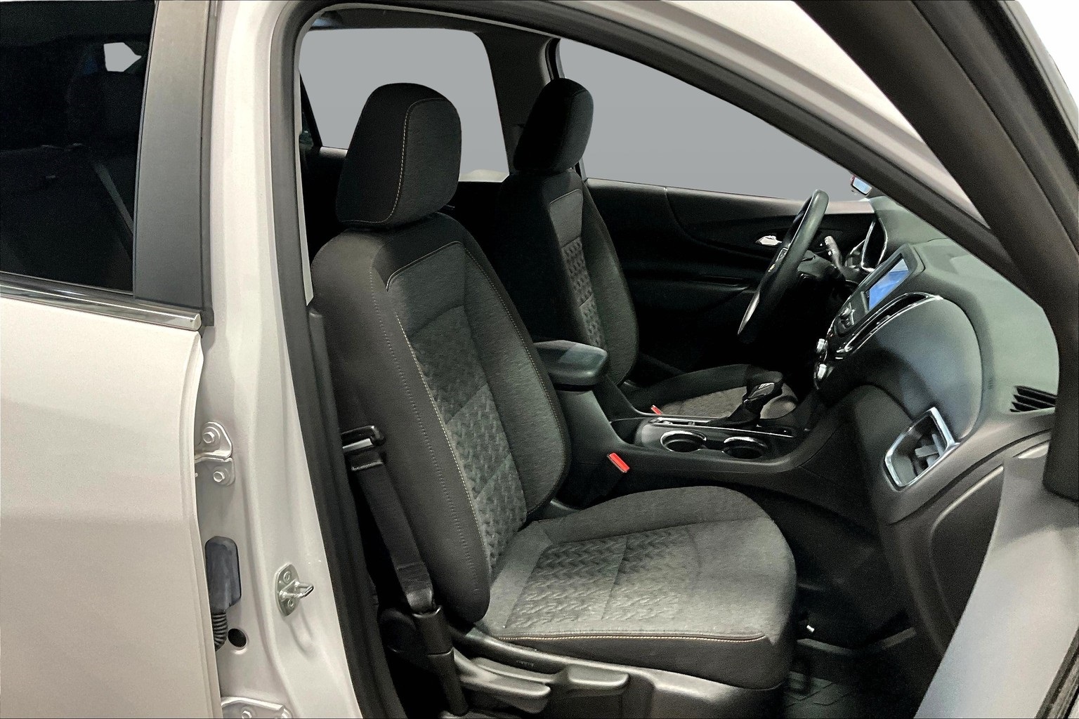 Vehicle image 9 of 29