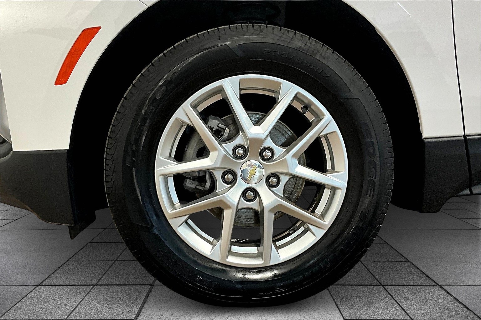 Vehicle image 11 of 29