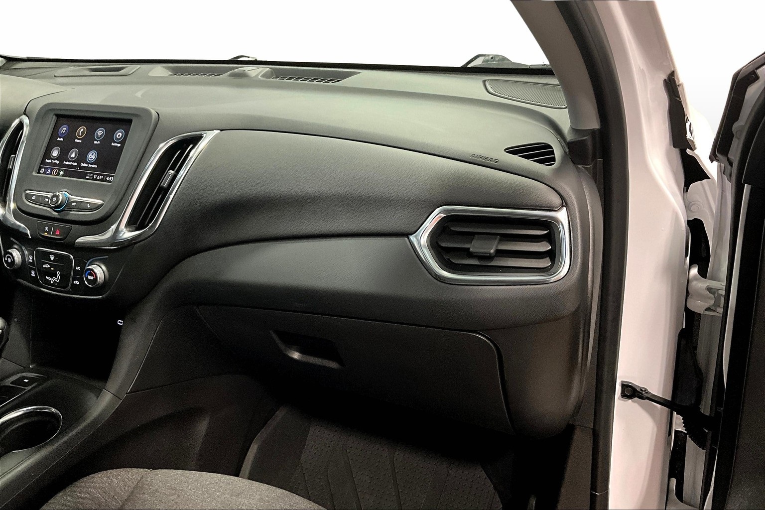 Vehicle image 16 of 29