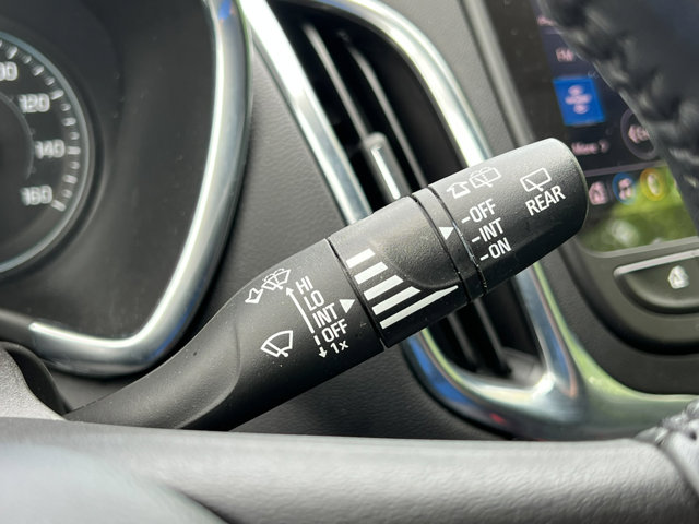 Vehicle image 23 of 36
