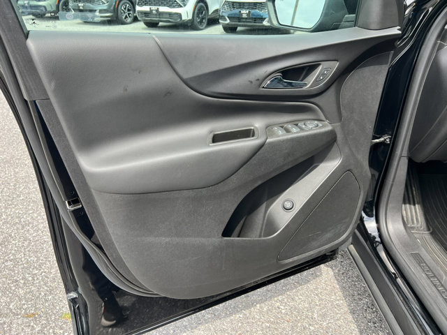 Vehicle image 16 of 36
