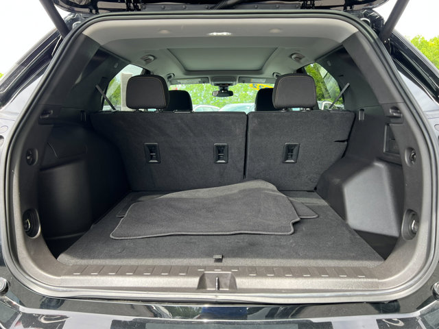 Vehicle image 9 of 36