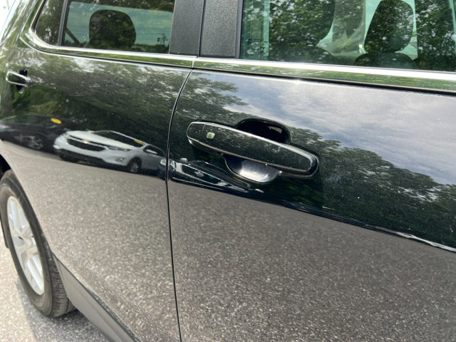 Vehicle image 13 of 36