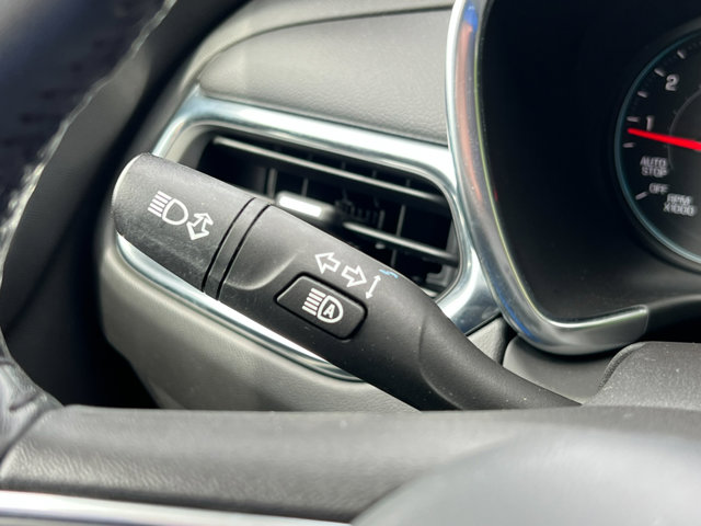 Vehicle image 22 of 36