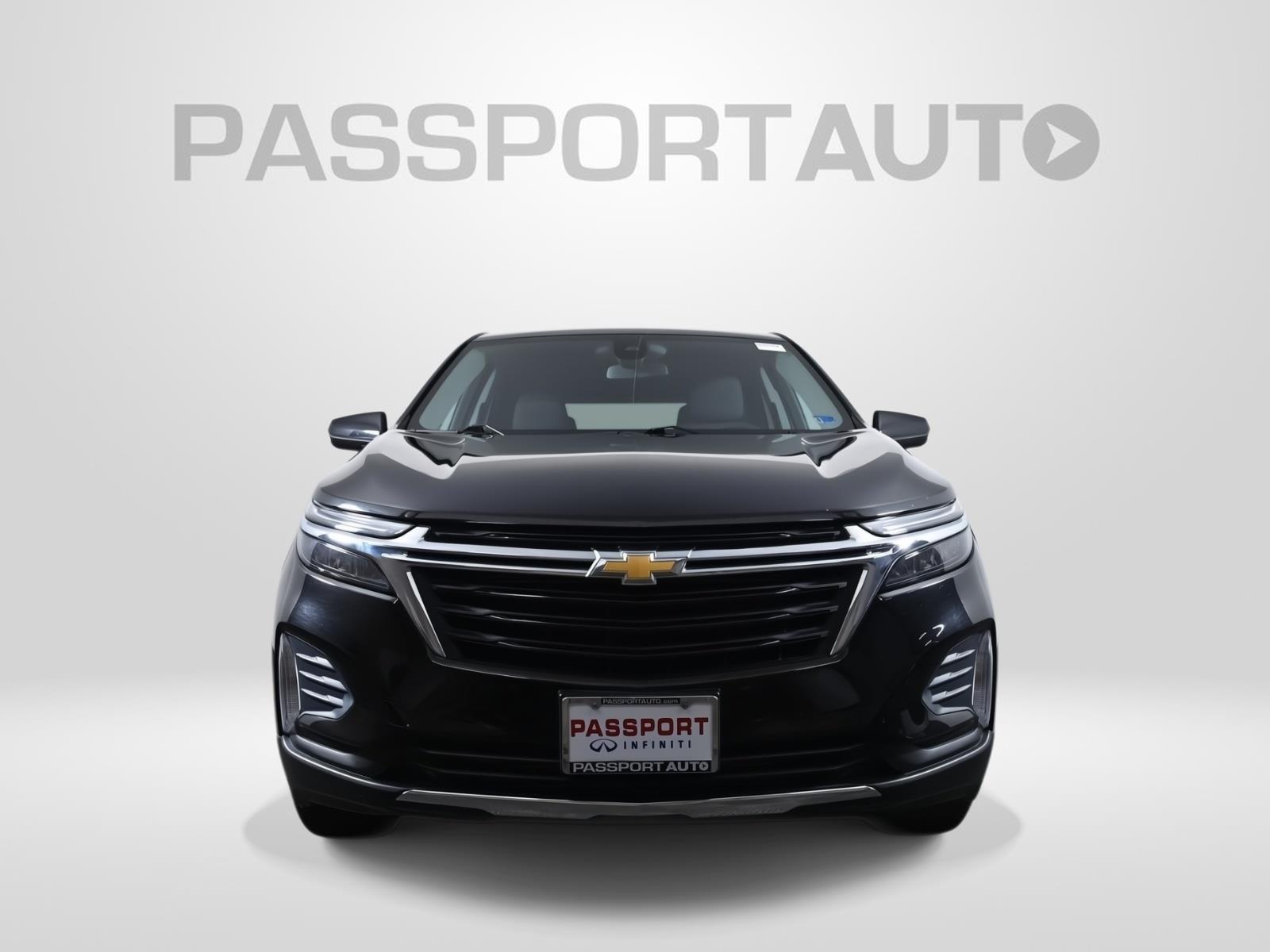 2022 Chevrolet Equinox LT Image 2 of 29