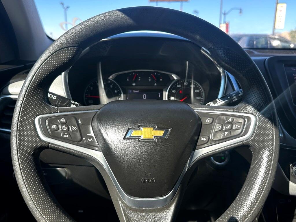 Vehicle image 21 of 33