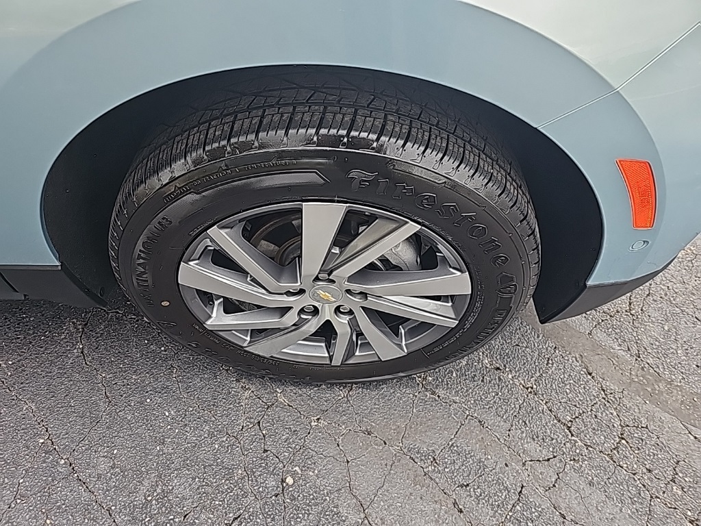 Vehicle image 10 of 28
