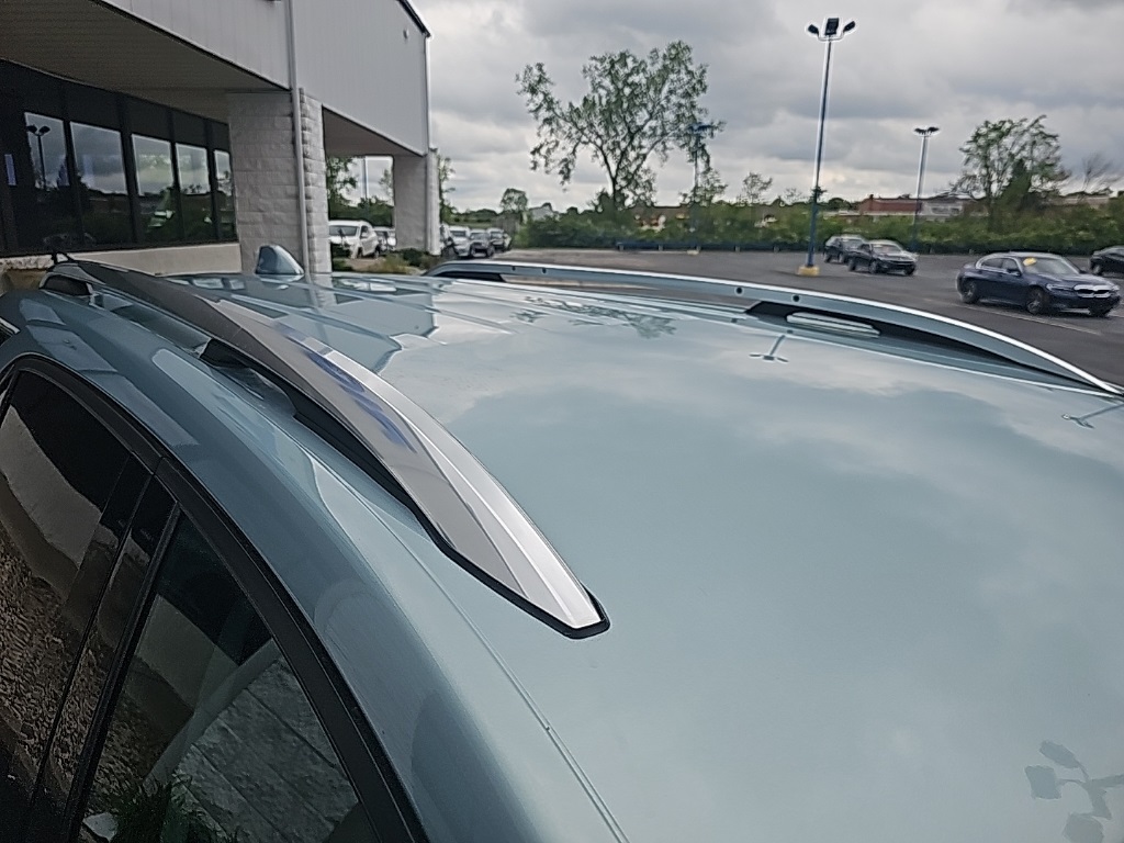 Vehicle image 11 of 28
