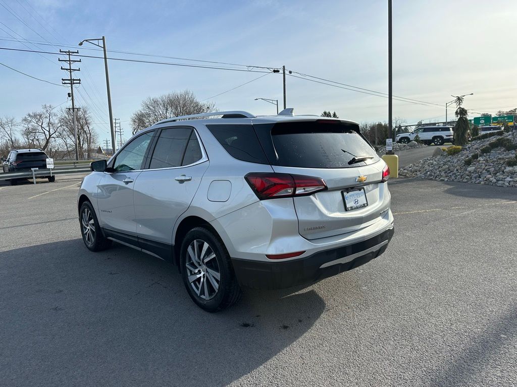 Vehicle image 7 of 27