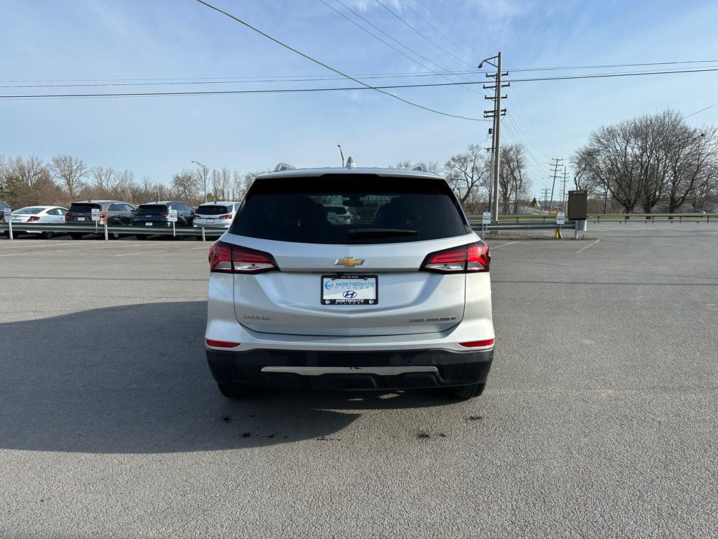 Vehicle image 6 of 27