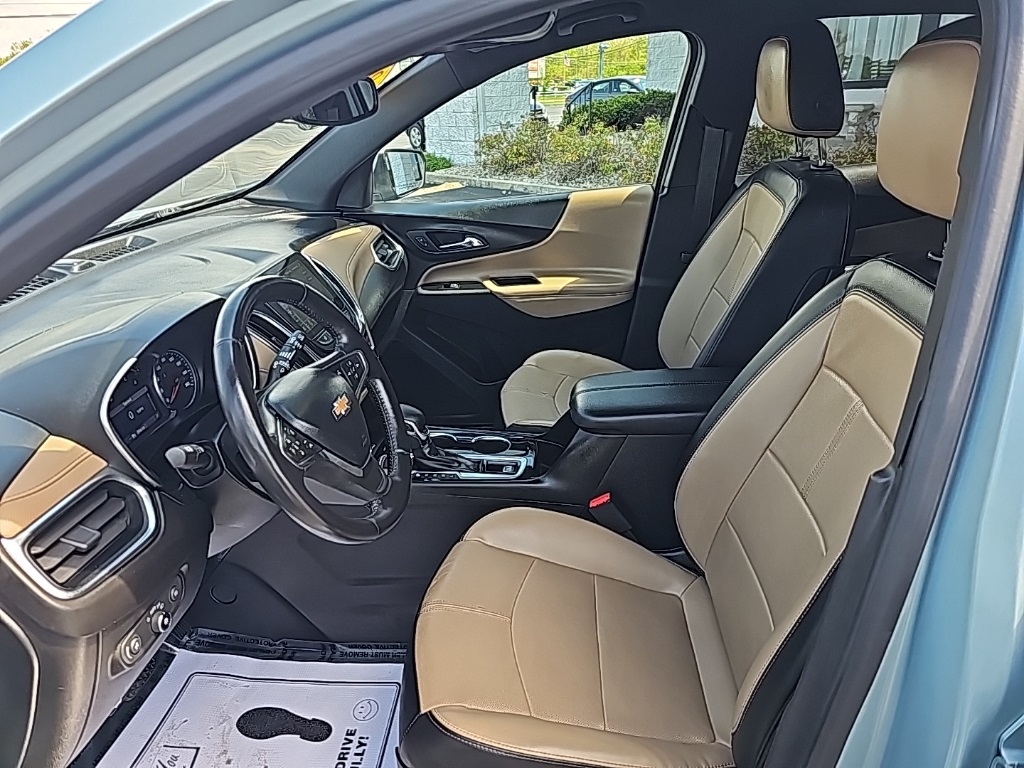Vehicle image 18 of 26