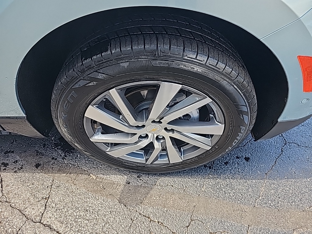 Vehicle image 10 of 26