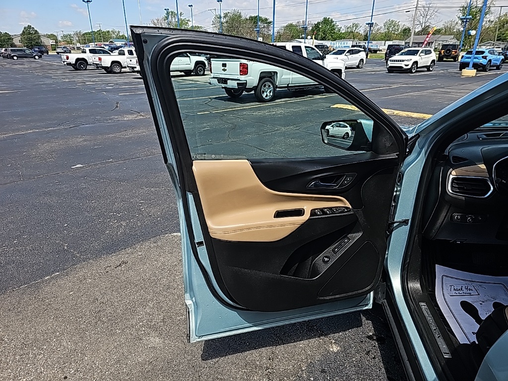 Vehicle image 16 of 26