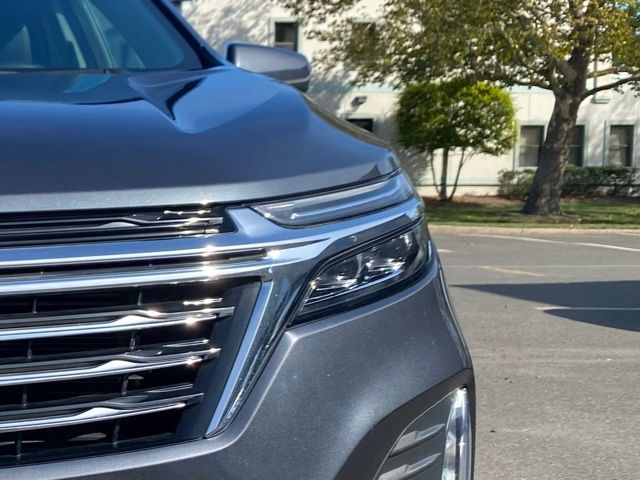 2022 Chevrolet Equinox Premier Image 2 of 50