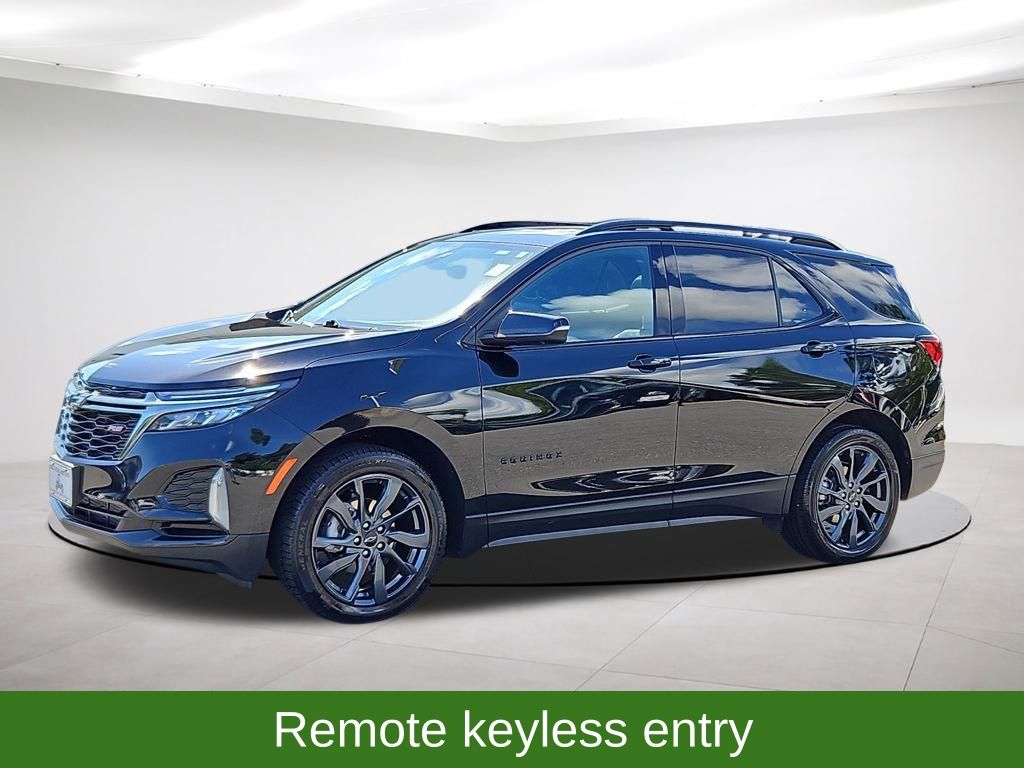 2022 Chevrolet Equinox RS Image 1 of 39