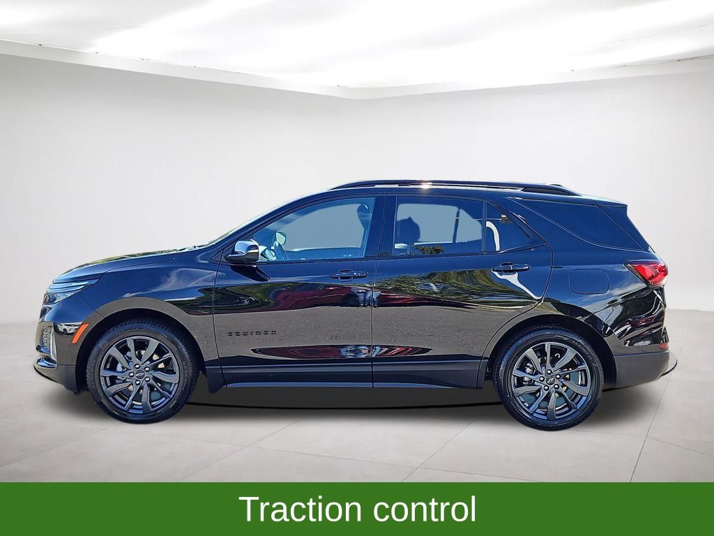 2022 Chevrolet Equinox RS Image 7 of 39