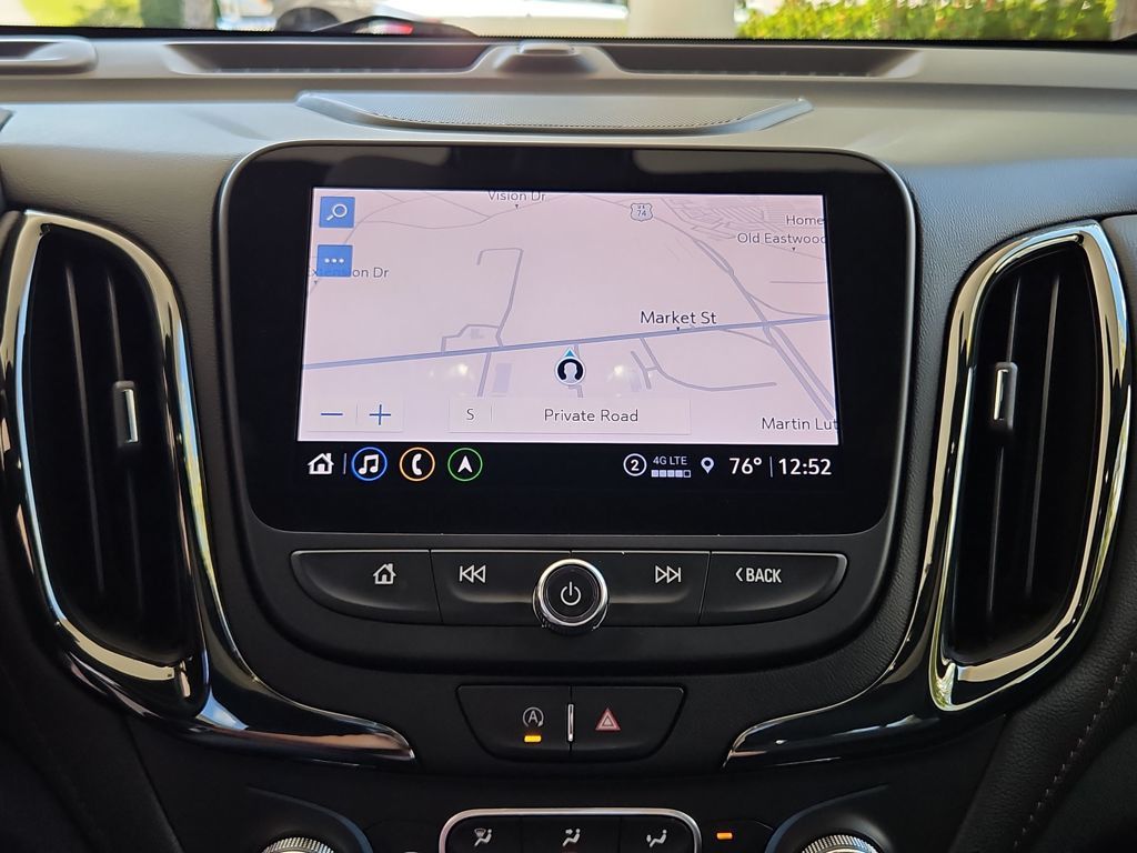 2022 Chevrolet Equinox RS Image 17 of 39