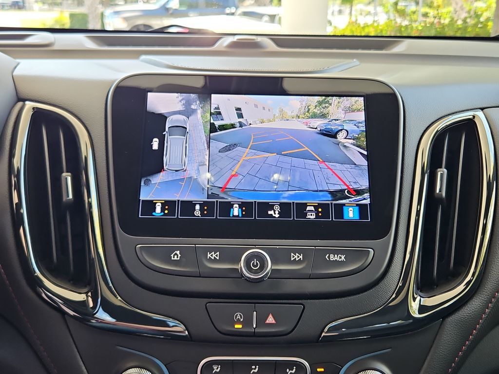 2022 Chevrolet Equinox RS Image 18 of 39