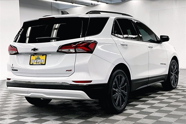 2022 Chevrolet Equinox RS Image 4 of 38