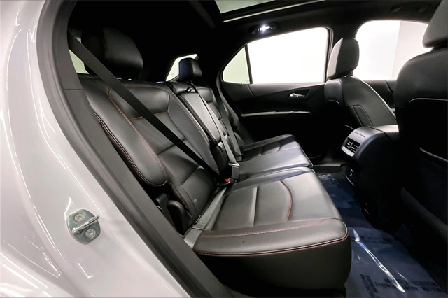 2022 Chevrolet Equinox RS Image 9 of 38
