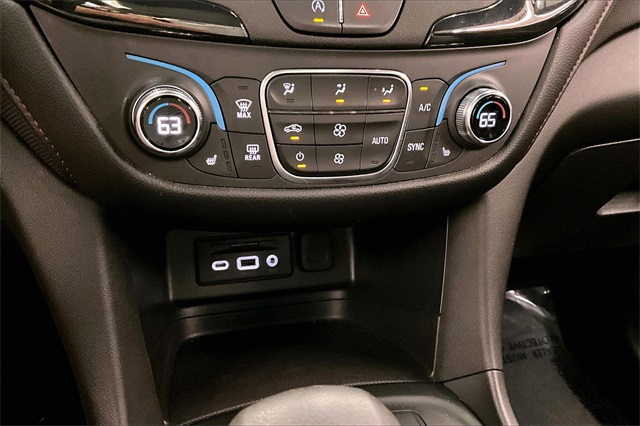 2022 Chevrolet Equinox RS Image 24 of 38