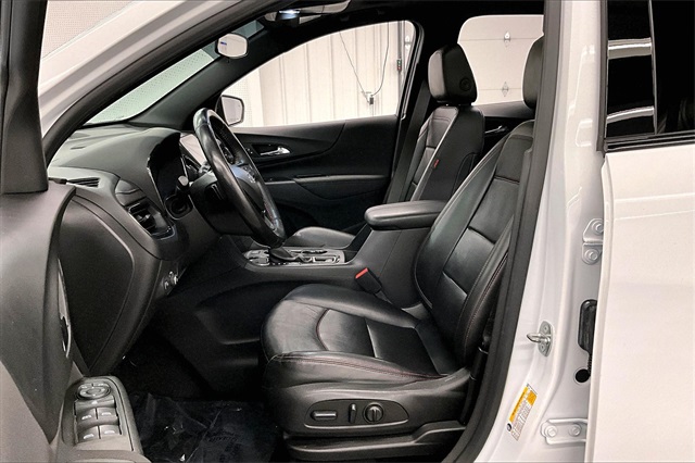2022 Chevrolet Equinox RS Image 11 of 38