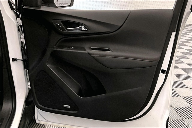 2022 Chevrolet Equinox RS Image 27 of 38