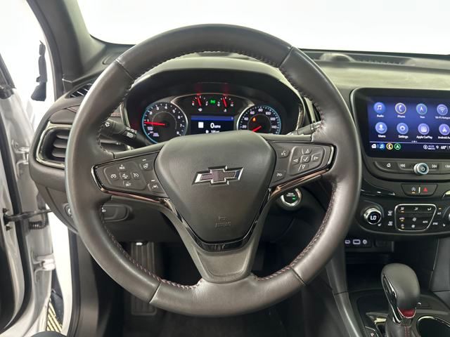 Vehicle image 14 of 28